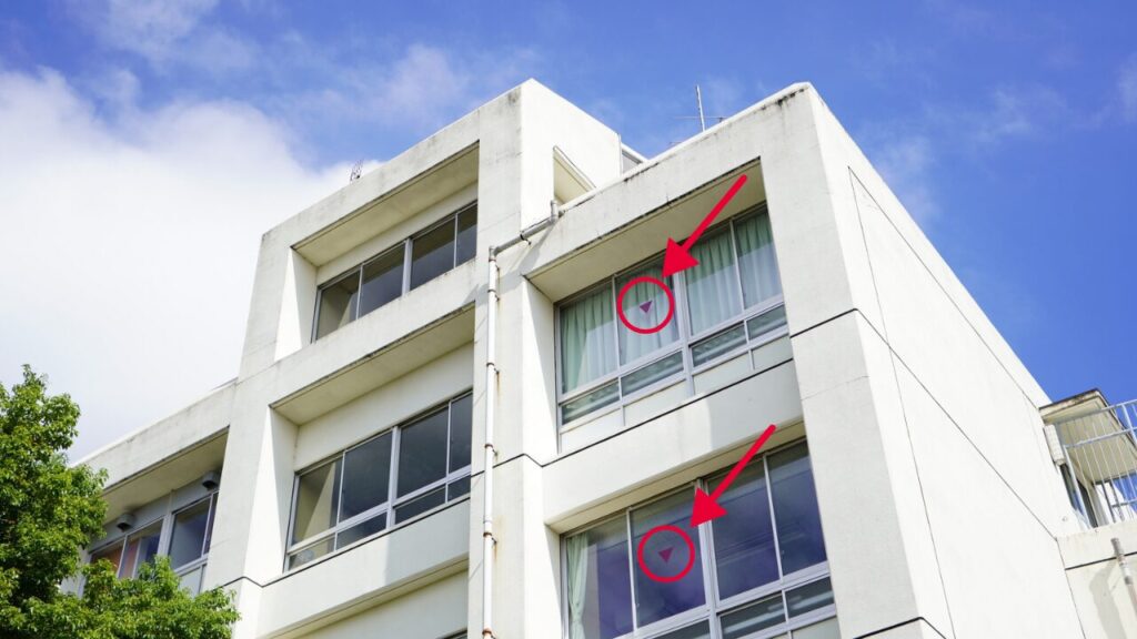 学校の消防隊進入口マーク
